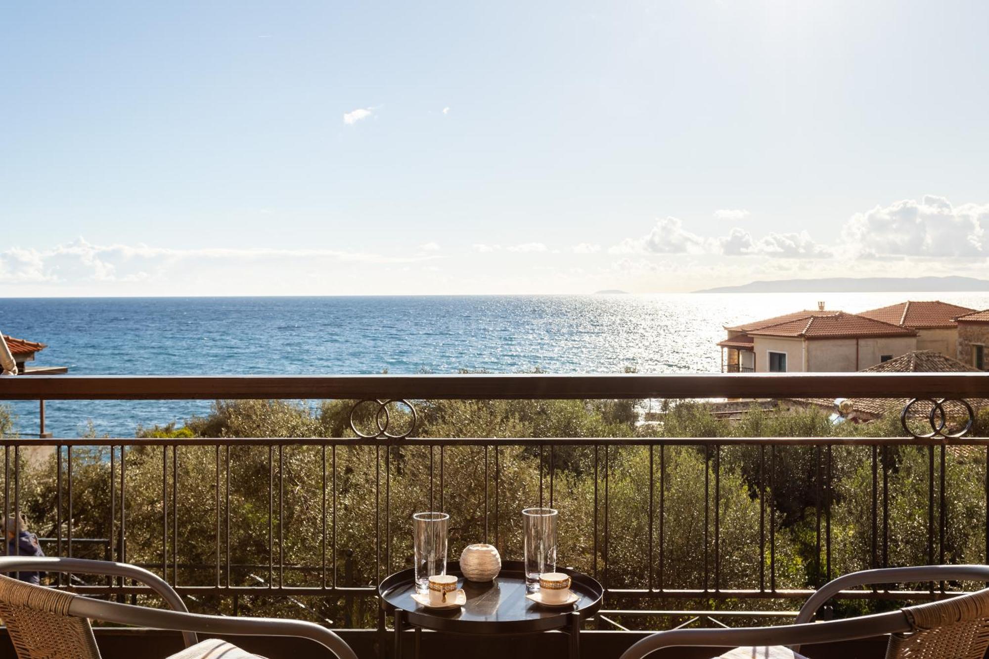Sunset Serenity - Kardamili Seaside Getaway Extérieur photo